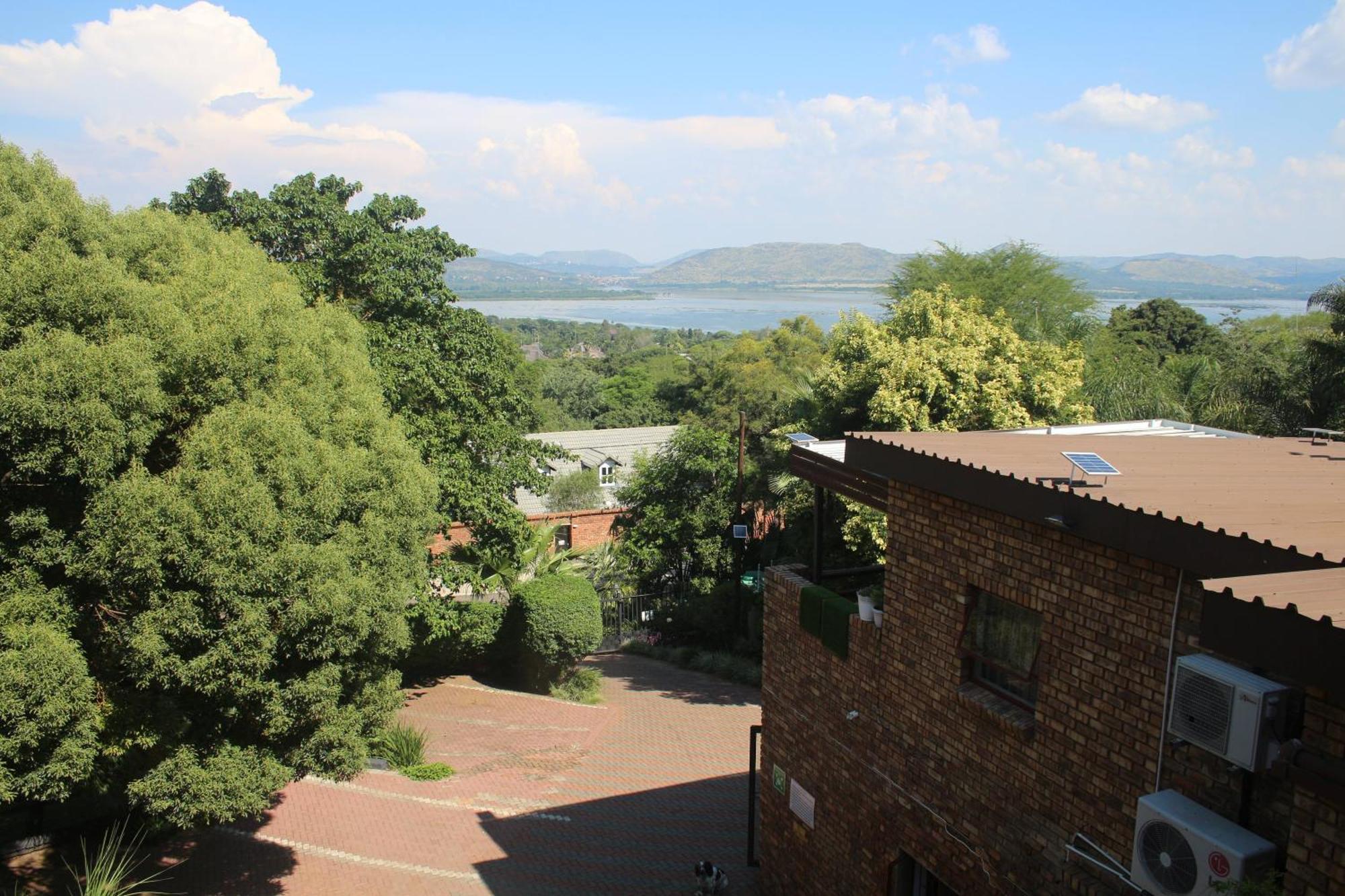 Belle Vue Guesthouse Hartbeespoort Exterior photo